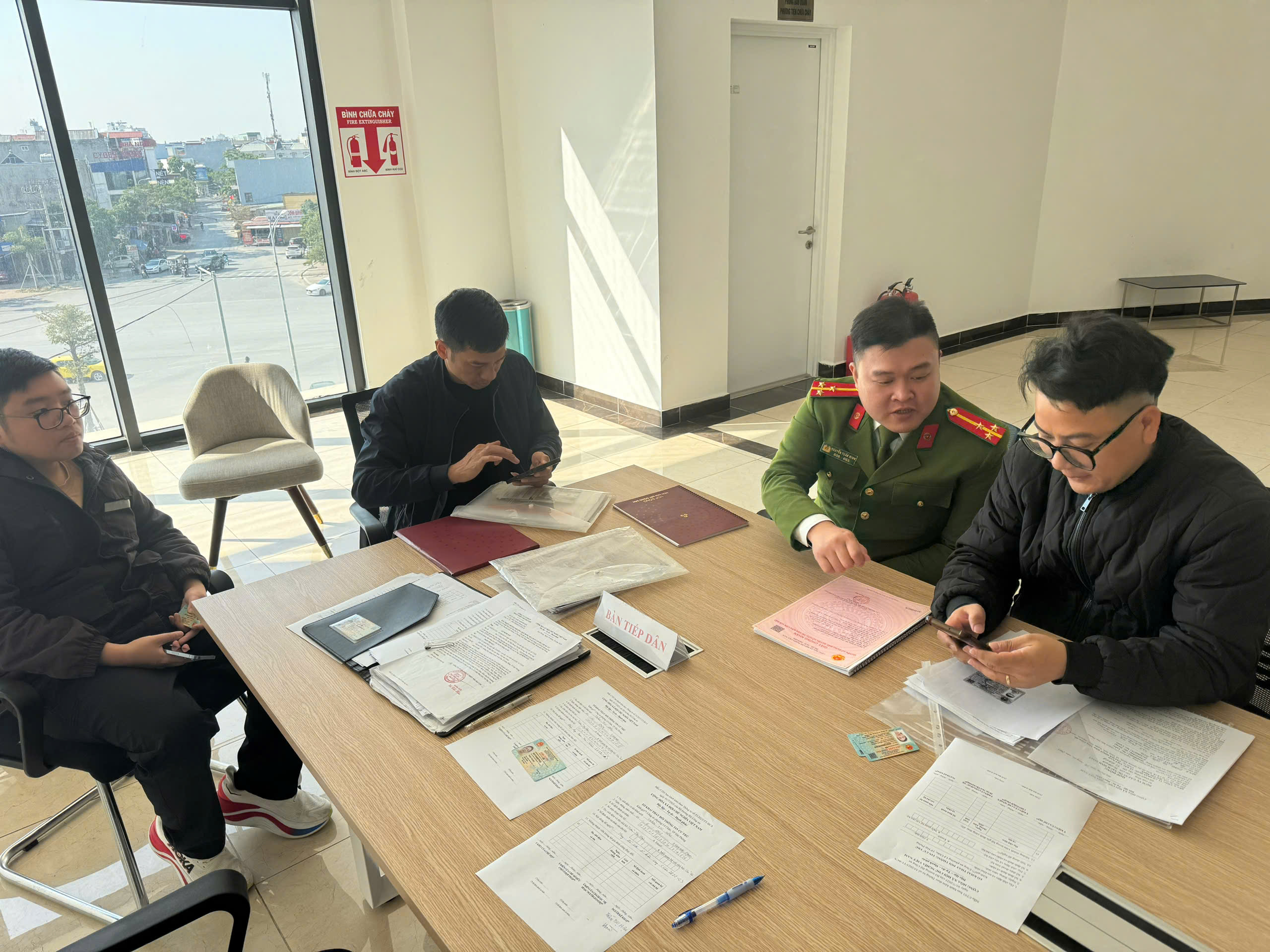 Công an phường Lê Chân: Triển khai mô hình “Cuối tuần không nghỉ - phục vụ Nhân dân”